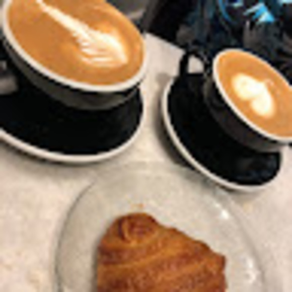 Meet your Posher, Soukaina - Picture 1 of 1